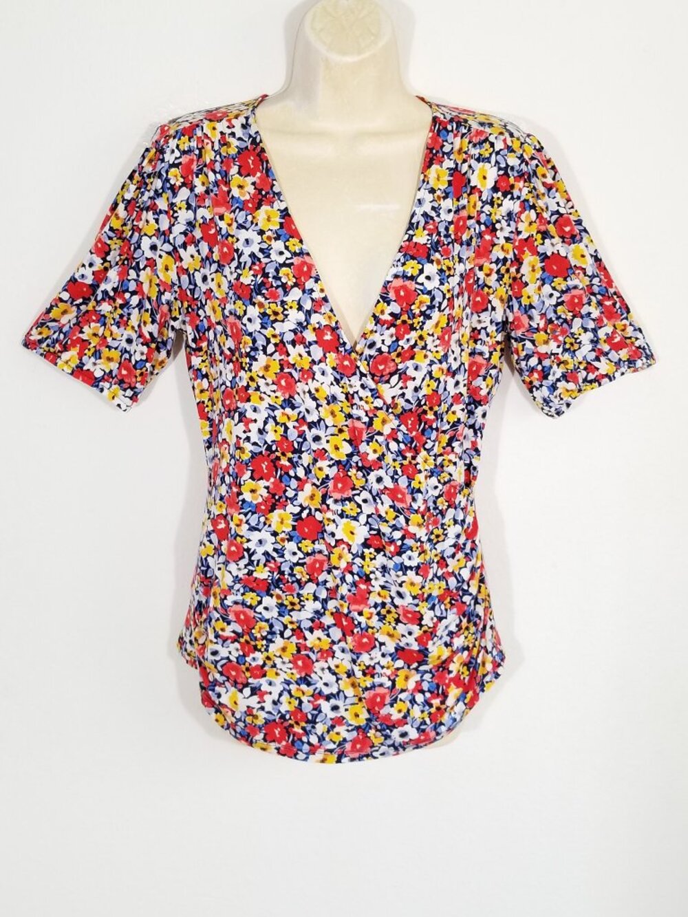 *SOLD* 12 ANN TAYLOR Top Blouse 6905E2M